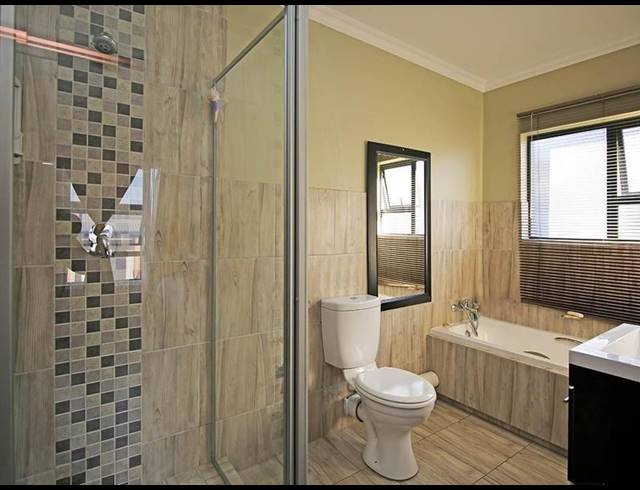 2 BEDROOM TOWNHOUSE FOR SALE IN NOORDWYK